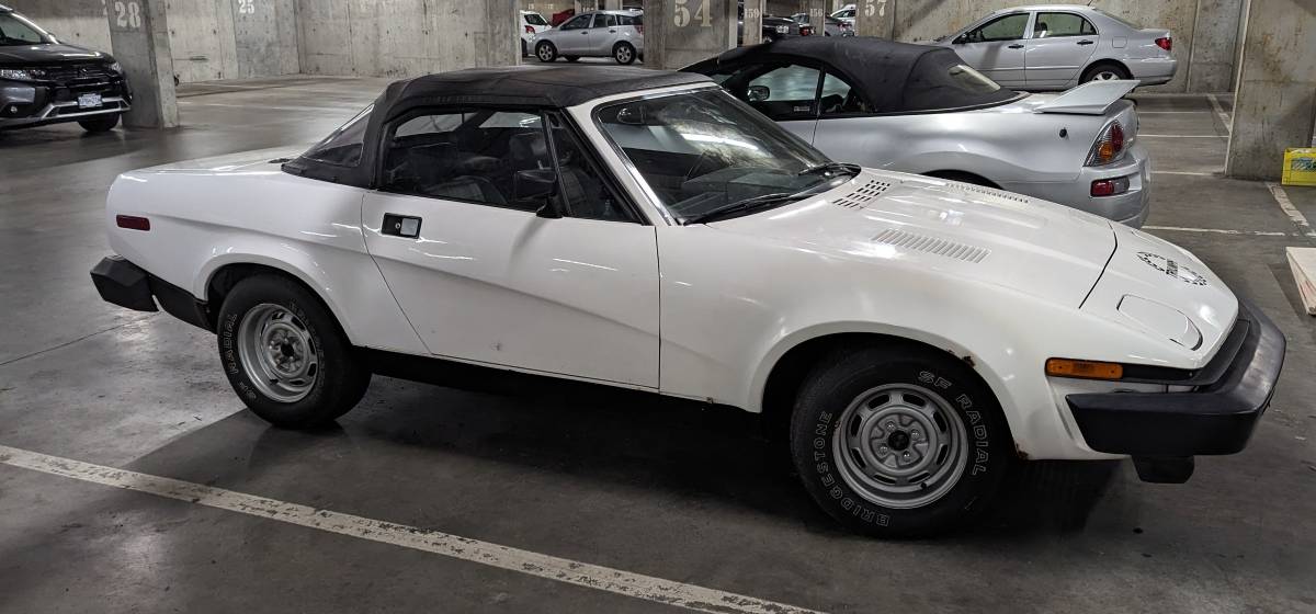 Triumph-tr7-1980-white