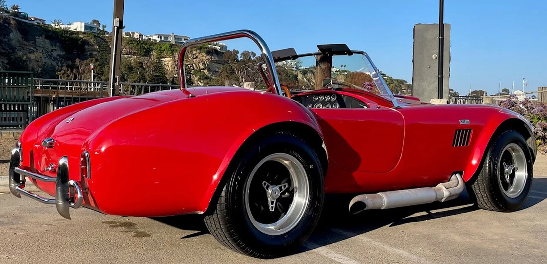 Unique-Cobra-1965-Red-Black-3