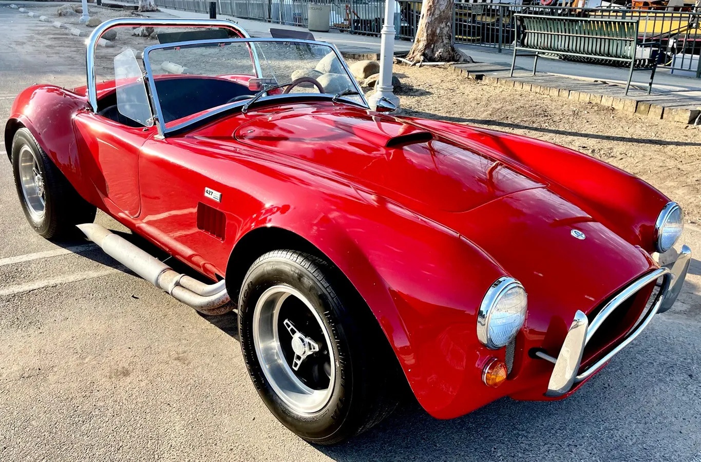 Unique-Cobra-1965-Red-Black-4