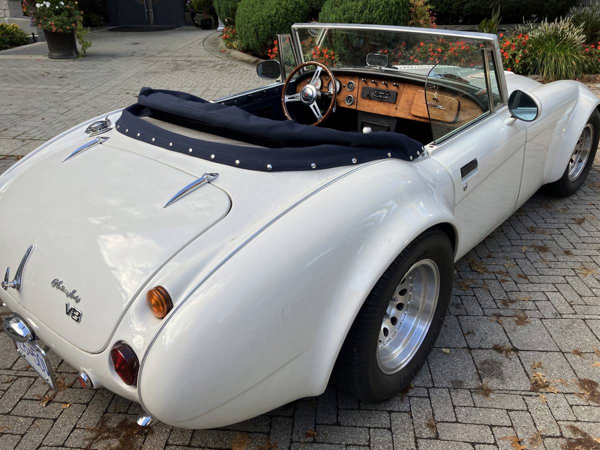V8-austin-healey-1985-white-3