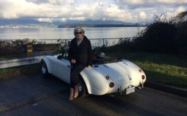 V8-austin-healey-1985-white-7