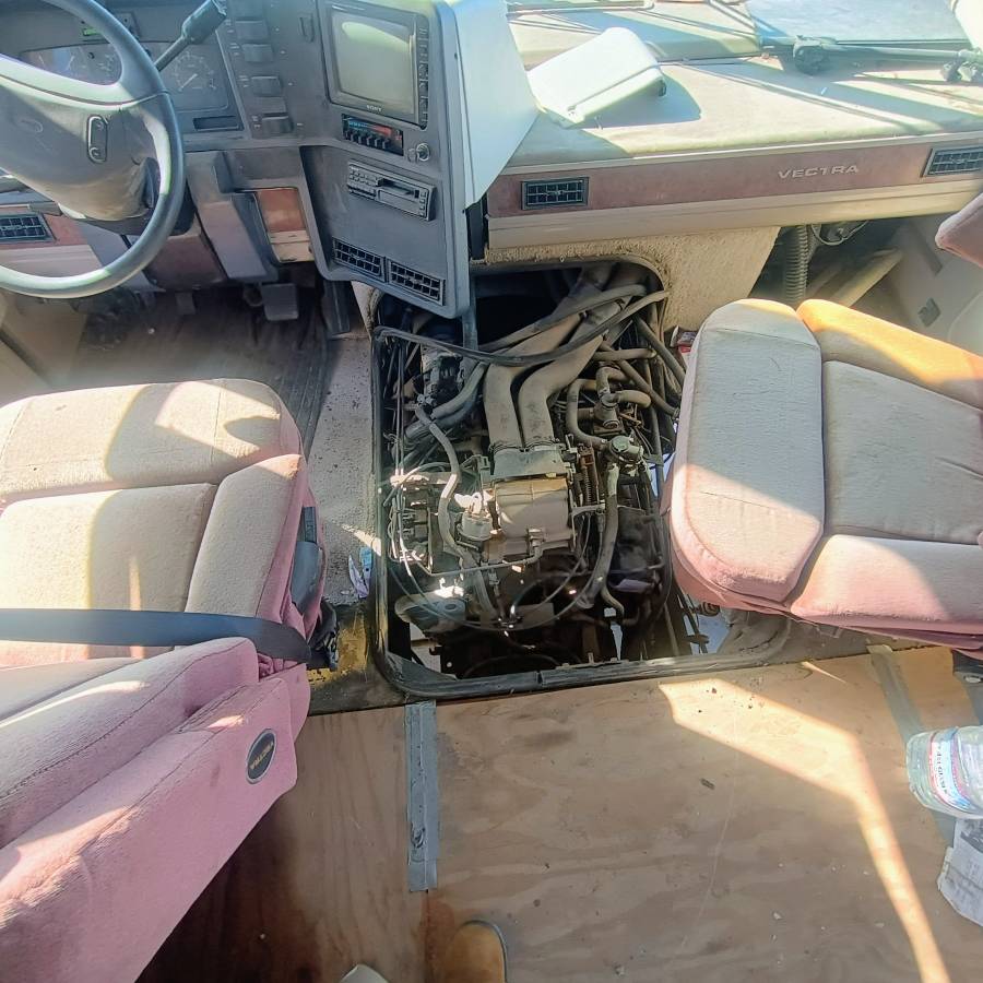 Vectra-by-winnebago-1995-7