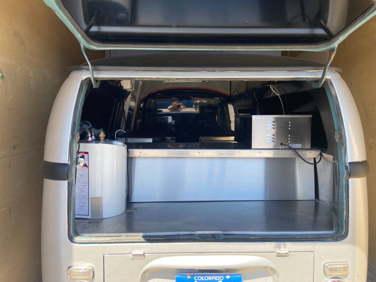 Volkswagen-1968-grey-4