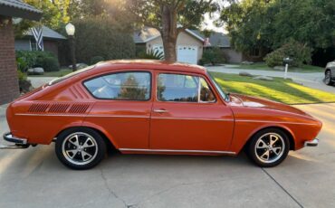 Volkswagen-1974-orange-1