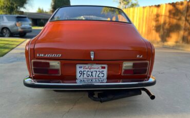 Volkswagen-1974-orange-11