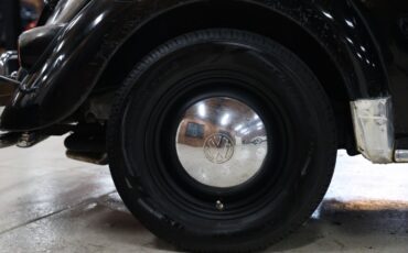 Volkswagen-Beetle-1958-Black-Red-19