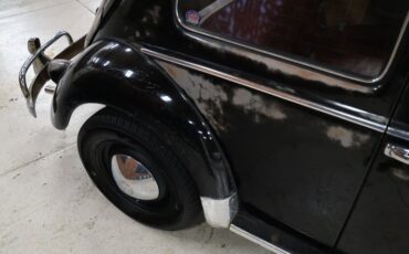 Volkswagen-Beetle-1958-Black-Red-20