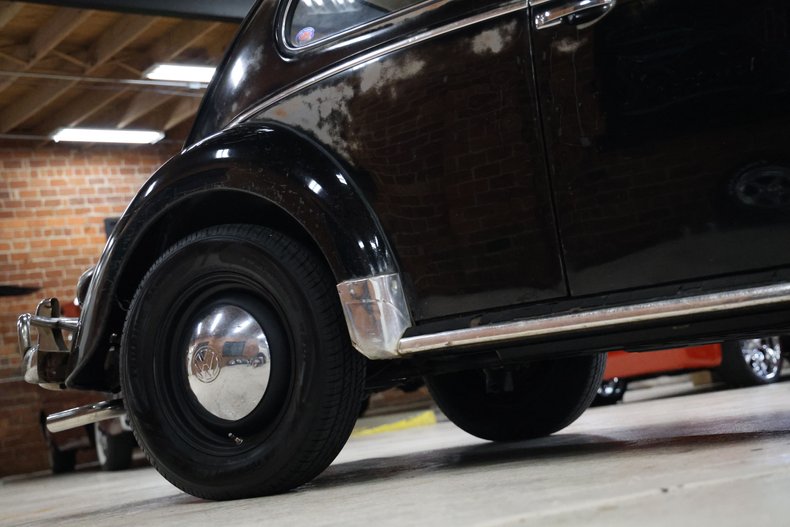 Volkswagen-Beetle-1958-Black-Red-25