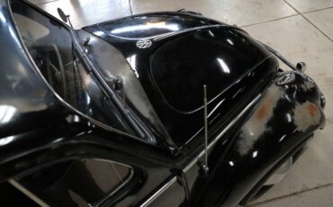 Volkswagen-Beetle-1958-Black-Red-42