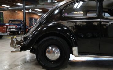 Volkswagen-Beetle-1958-Black-Red-44