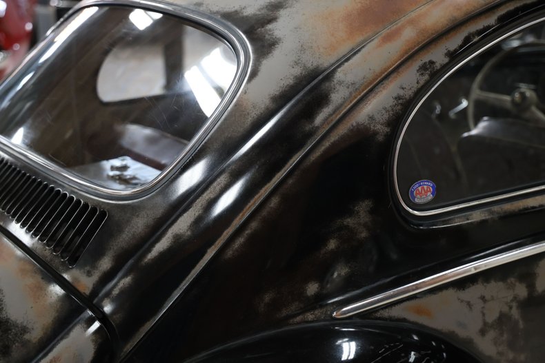 Volkswagen-Beetle-1958-Black-Red-47