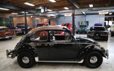 Volkswagen-Beetle-1958-Black-Red-48