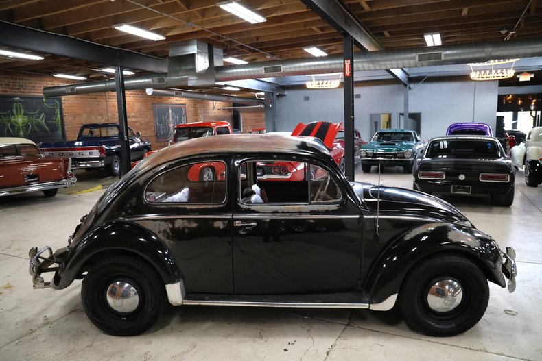 Volkswagen-Beetle-1958-Black-Red-48