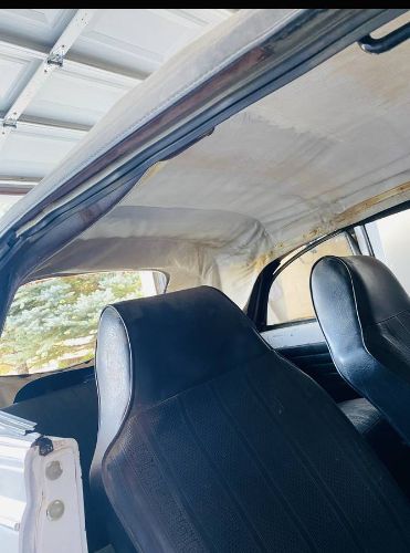Volkswagen-Beetle-1968-WhiteBlack-Top-1
