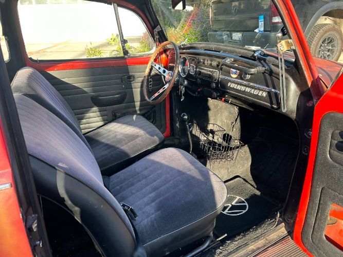 Volkswagen-Beetle-1969-Red-5