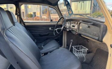 Volkswagen-Beetle-1970-Sahara-Beige-Black-9