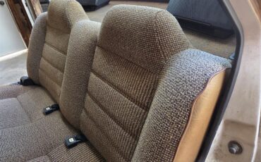 Volkswagen-Jetta-1982-White-Tan-15