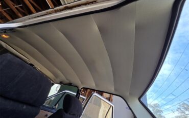 Volkswagen-Jetta-1982-White-Tan-17