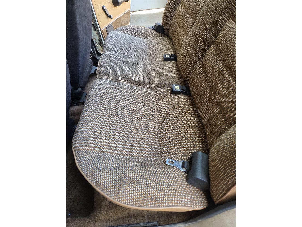 Volkswagen-Jetta-1982-White-Tan-31