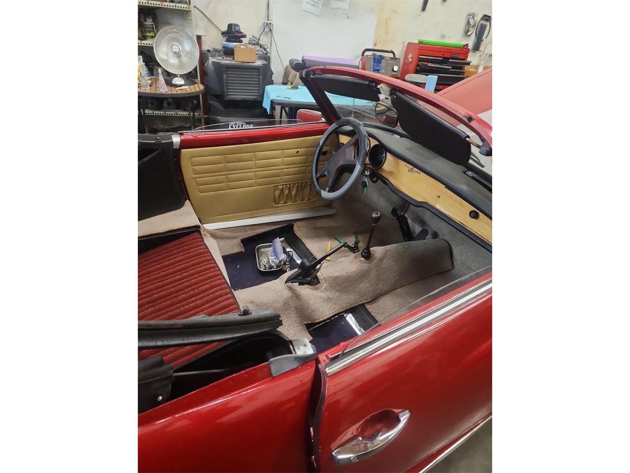Volkswagen-Karmann-ghia-1974-Red-Black-1