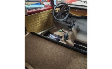 Volkswagen-Karmann-ghia-1974-Red-Black-4
