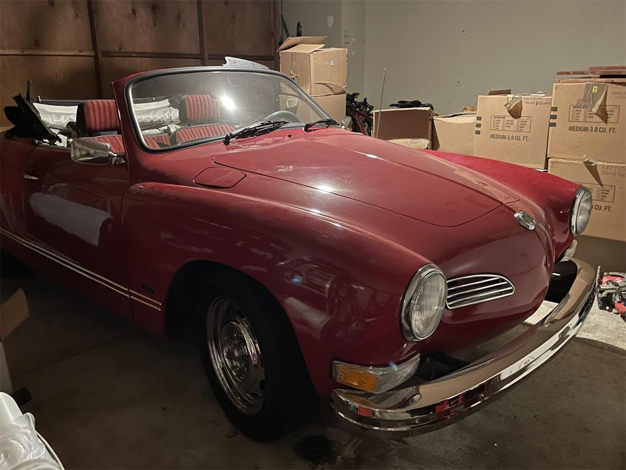 Volkswagen-Karmann-ghia-1974-Red-Black-6
