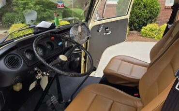Volkswagen-Kombi-1971-Blue-Tan-19