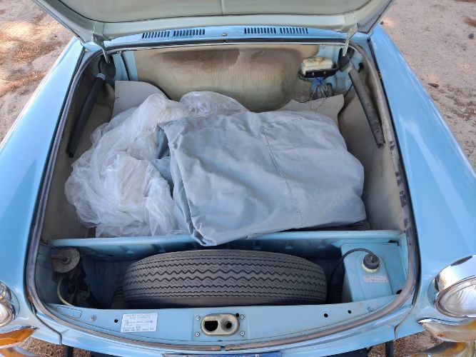 Volkswagen-Squareback-1971-Blue-10