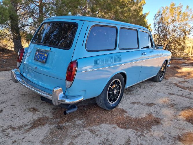 Volkswagen-Squareback-1971-Blue-13