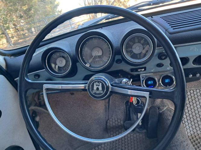 Volkswagen-Squareback-1971-Blue-7