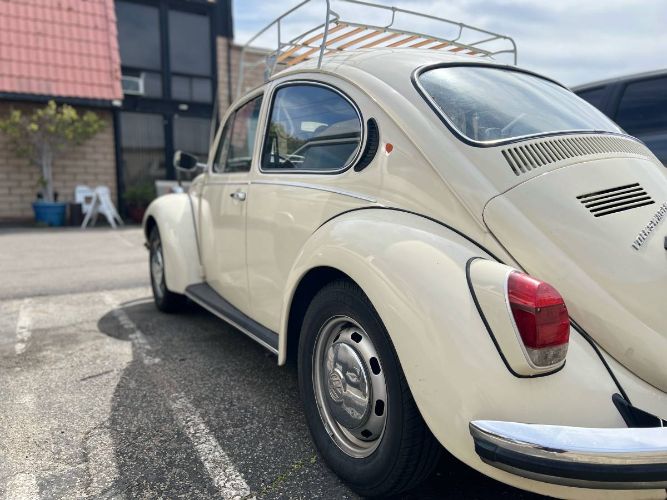 Volkswagen-Super-beetle-1972-5