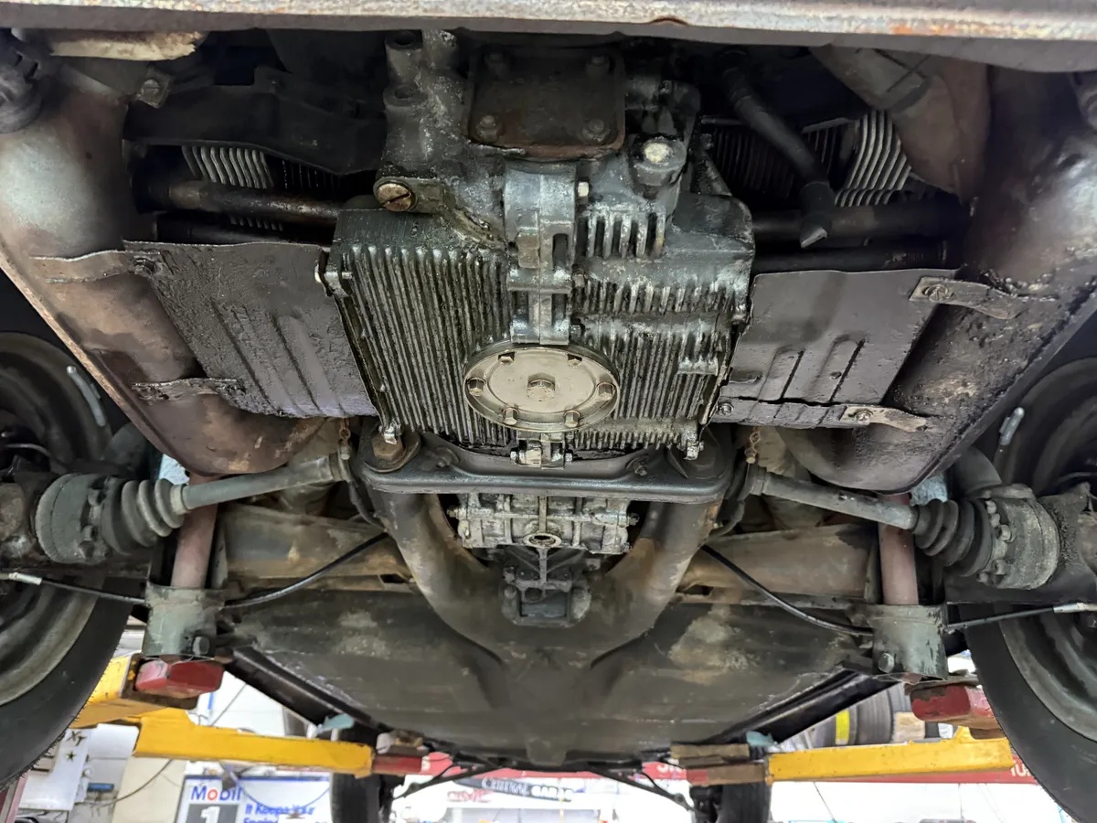 Volkswagen-Super-beetle-1972-Blue-Blue-12