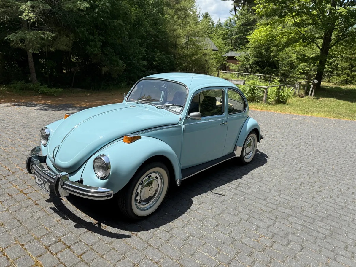 Volkswagen-Super-beetle-1972-Blue-Blue-2