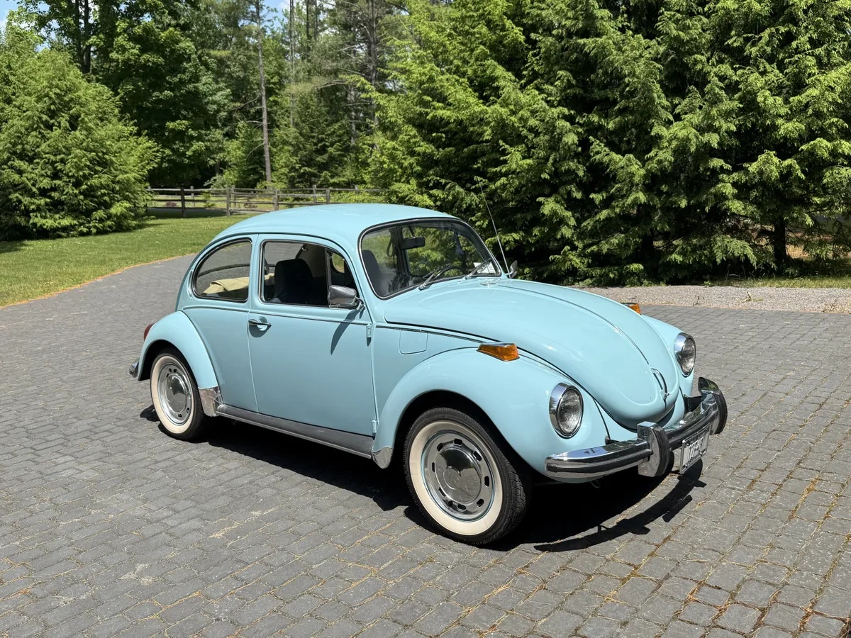 Volkswagen-Super-beetle-1972-Blue-Blue-3
