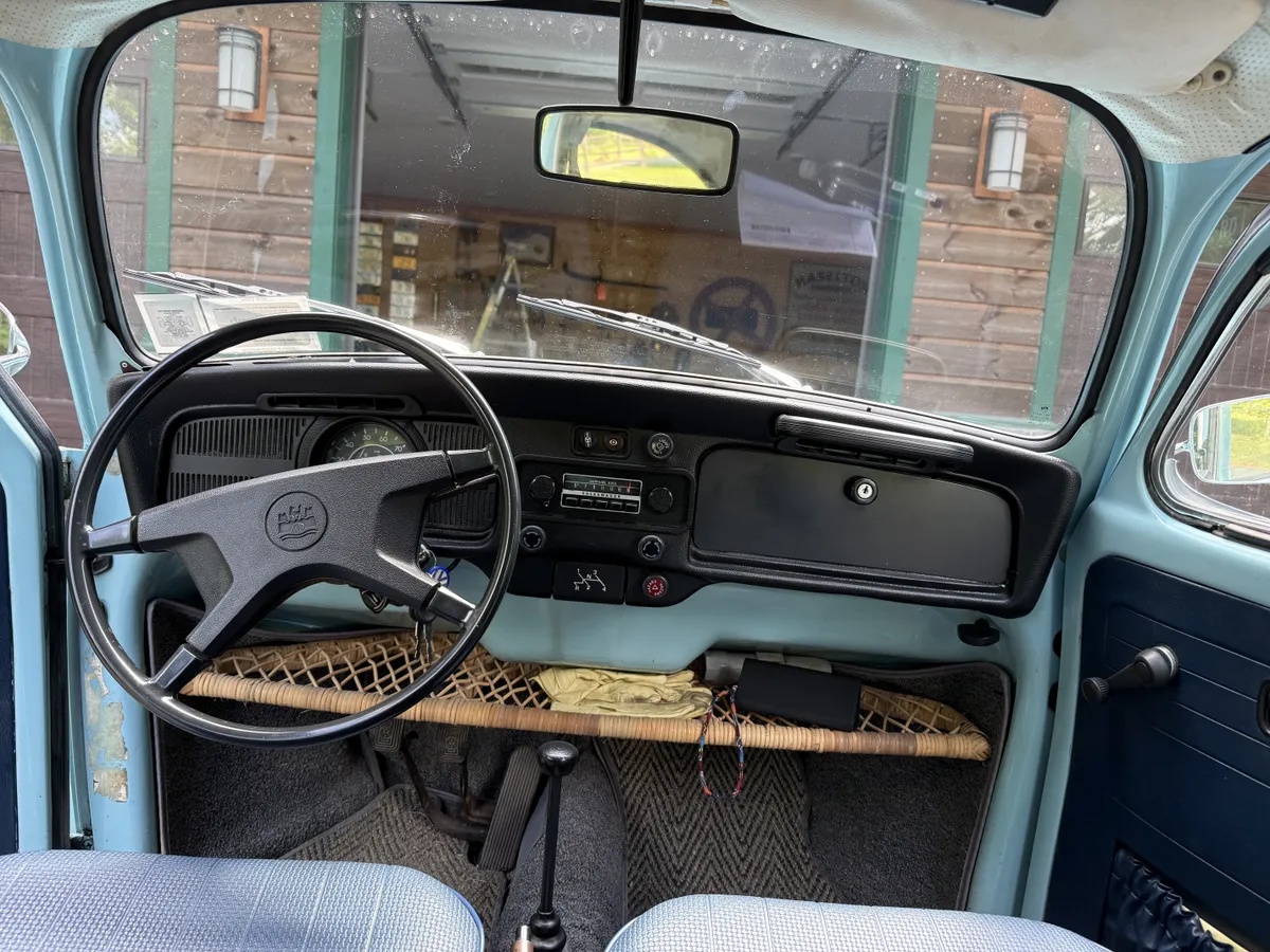 Volkswagen-Super-beetle-1972-Blue-Blue-7