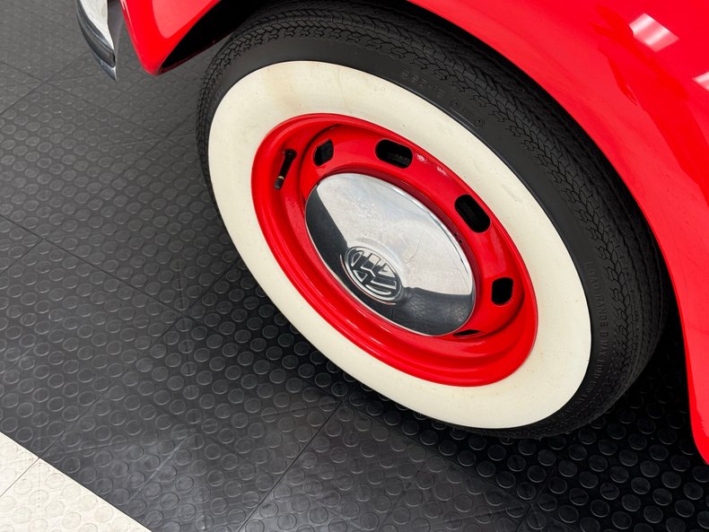 Volkswagen-Super-beetle-1972-Kansas-Red-Black-3
