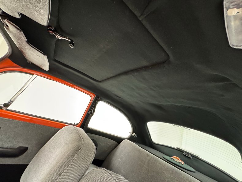 Volkswagen-Super-beetle-1972-Orange-Gray-44