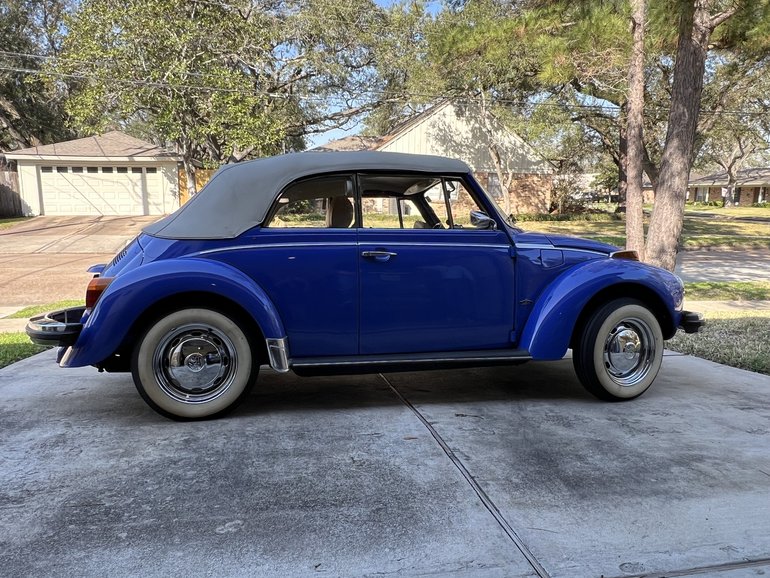 Volkswagen-Super-beetle-1978-Blue-Tan