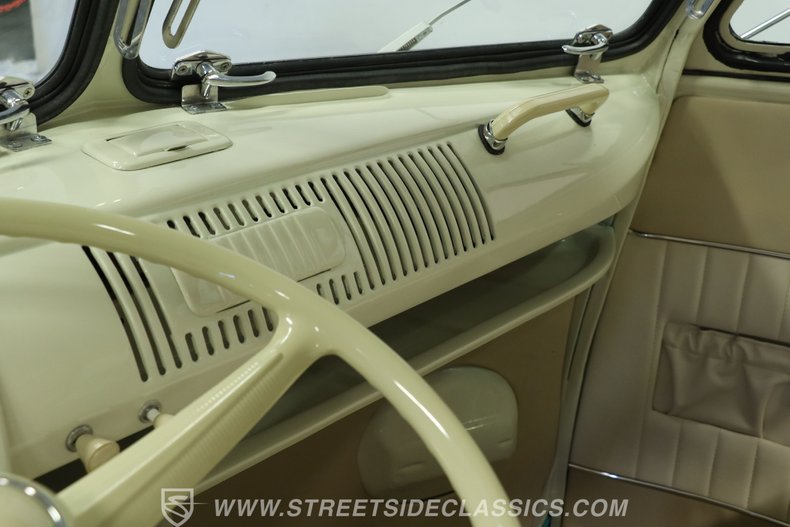 Volkswagen-Type-2-1964-GreenWhite-GreenWhite-39