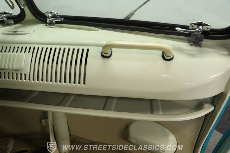 Volkswagen-Type-2-1964-GreenWhite-GreenWhite-47