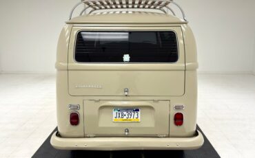 Volkswagen-Type-2-1969-Savannah-Beige-Brown-1