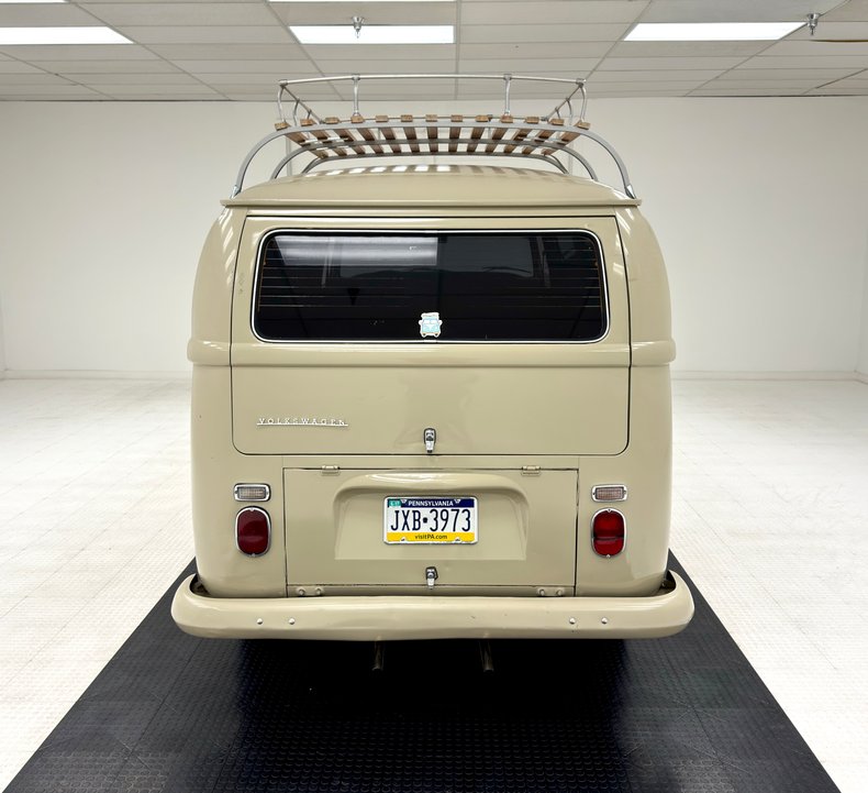 Volkswagen-Type-2-1969-Savannah-Beige-Brown-1