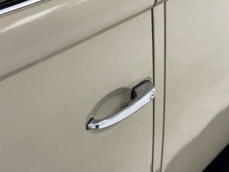 Volkswagen-Type-2-1969-Savannah-Beige-Brown-19