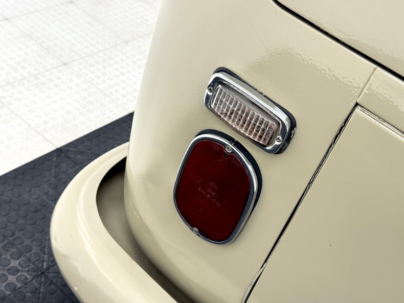 Volkswagen-Type-2-1969-Savannah-Beige-Brown-21