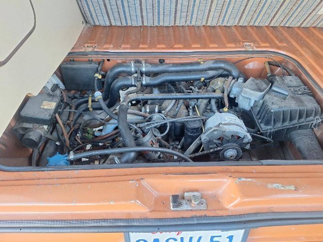 Volkswagen-Vanagon-1983-14