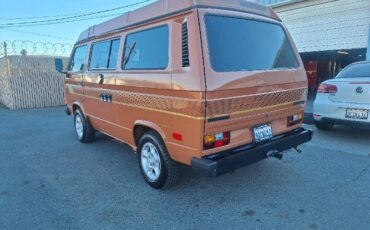 Volkswagen-Vanagon-1983-18