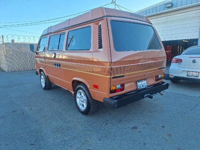 Volkswagen-Vanagon-1983-18