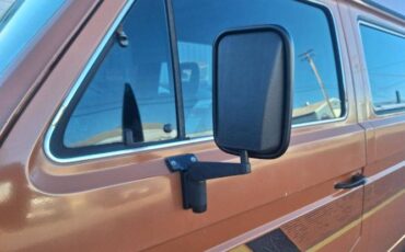 Volkswagen-Vanagon-1983-2