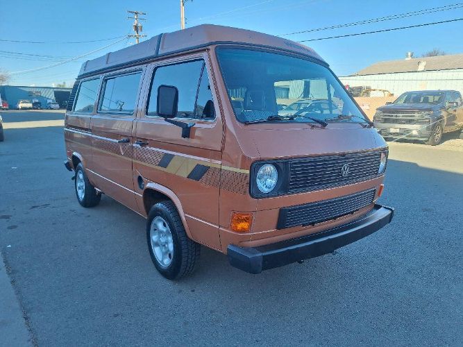 Volkswagen-Vanagon-1983-7