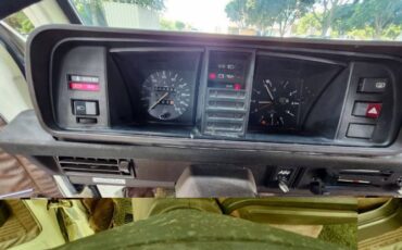 Volkswagen-Vanagon-1984-White-13